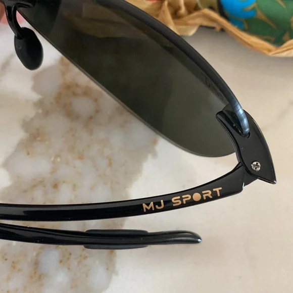 Maui Jims aviator sunglasses - Picture 2 of 13